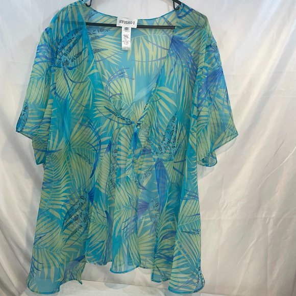 Studio One Plus Size Spring Cover Up - Picture 4 of 9